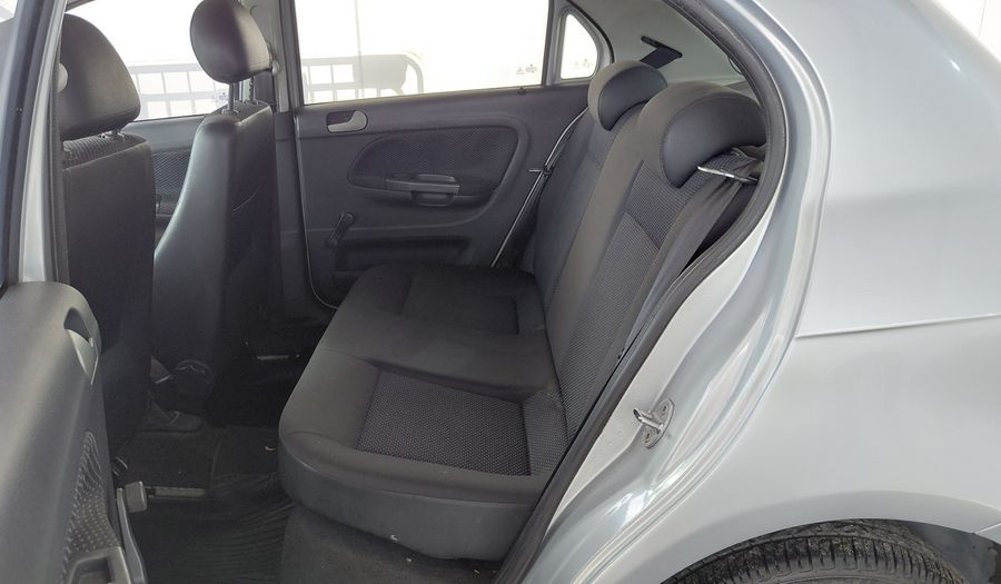 Volkswagen Gol Trend 1.6 TRENDLINE Hatchback 2015