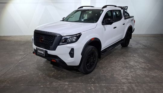 Nissan • Frontier