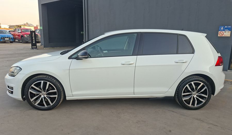 Volkswagen Golf 2.0 TDI DSG COMFORTLINE Hatchback 2018