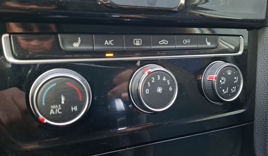 Volkswagen Golf 2.0 TDI DSG COMFORTLINE Hatchback 2018