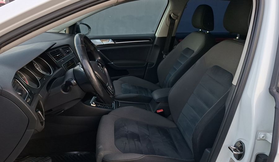 Volkswagen Golf 2.0 TDI DSG COMFORTLINE Hatchback 2018
