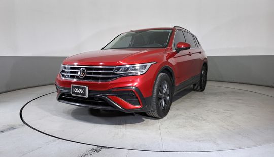 Volkswagen • Tiguan