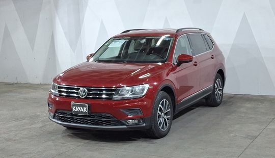 Volkswagen • Tiguan