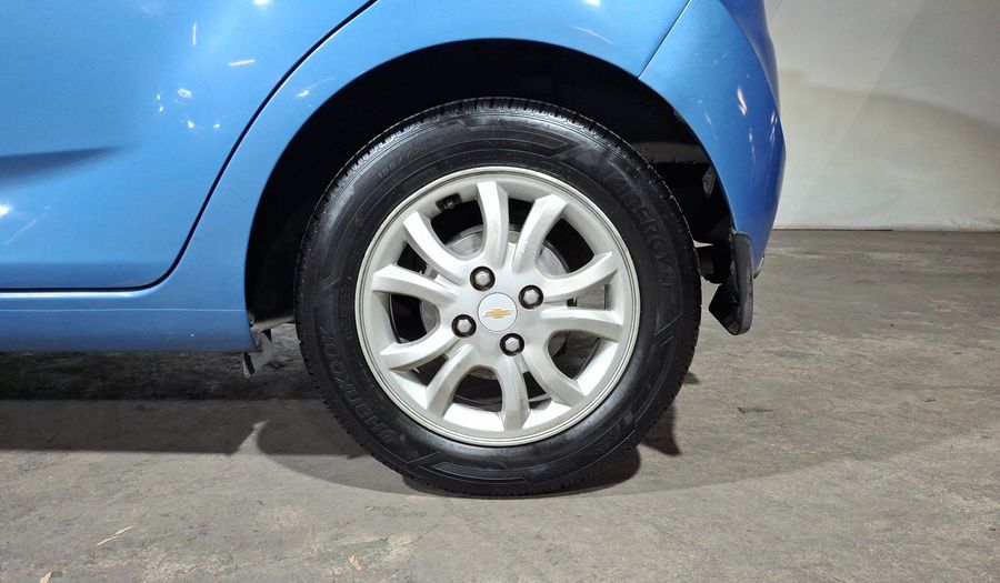 Chevrolet Spark 1.2 LTZ C MT Hatchback 2014