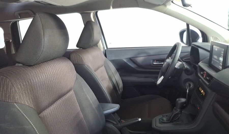 Toyota Avanza 1.5 XLE CVT Minivan 2022