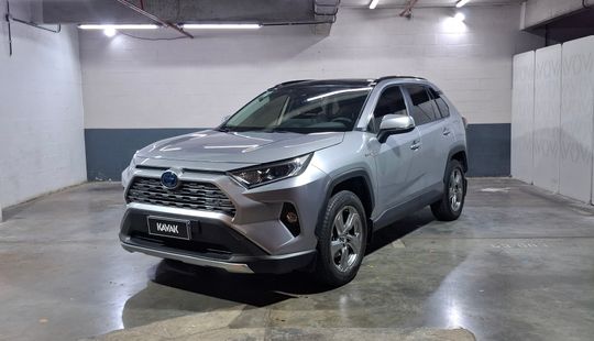 Toyota • RAV4