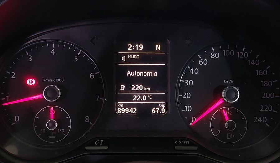 Volkswagen Fox 1.6 VHT TOTAL FLEX I-MOTION Hatchback 2013