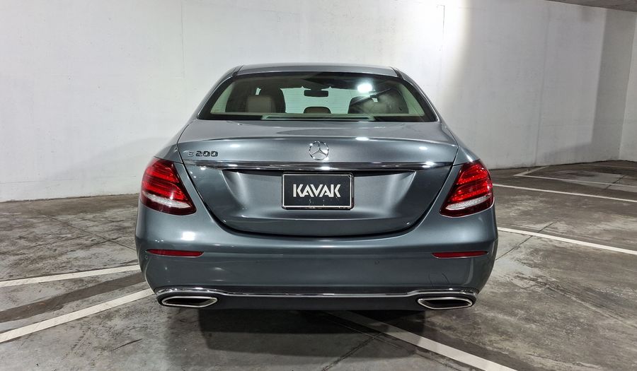 Mercedes Benz Clase E 2.0 200 EXCLUSIVE AT Sedan 2017