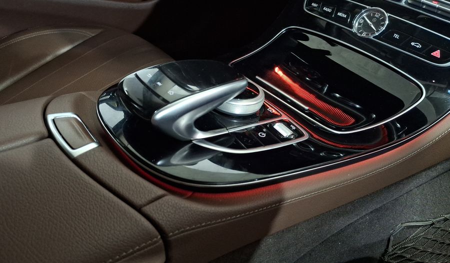 Mercedes Benz Clase E 2.0 200 EXCLUSIVE AT Sedan 2017