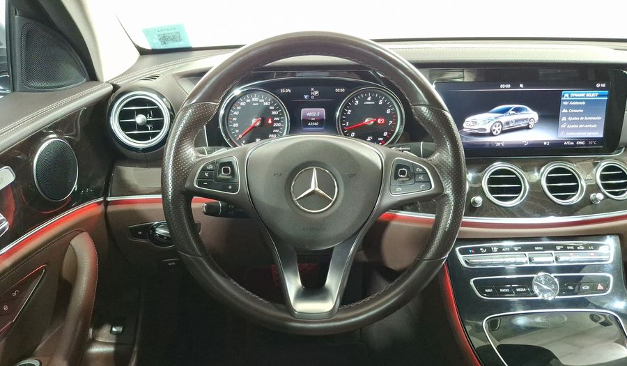 Mercedes Benz Clase E 2.0 200 EXCLUSIVE AT Sedan 2017