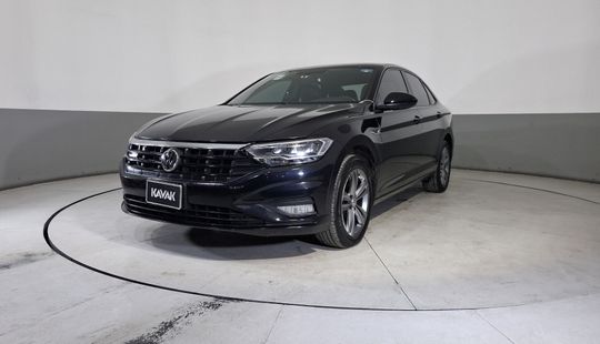 Volkswagen • Jetta