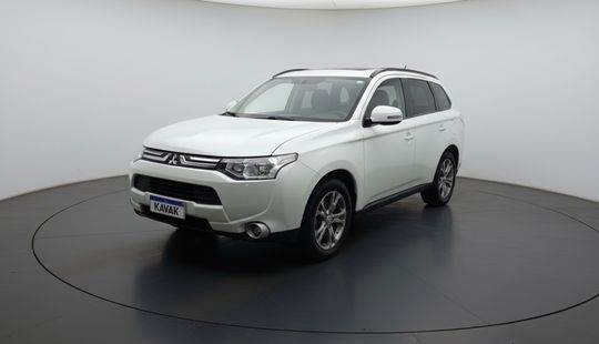 Mitsubishi • Outlander
