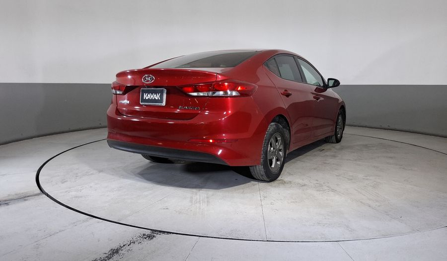 Hyundai Elantra 2.0 GLS AT Sedan 2017