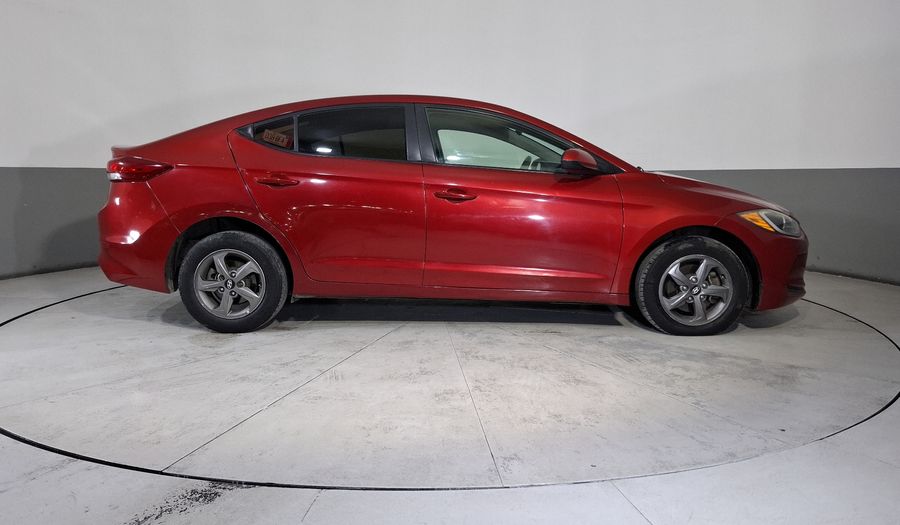Hyundai Elantra 2.0 GLS AT Sedan 2017