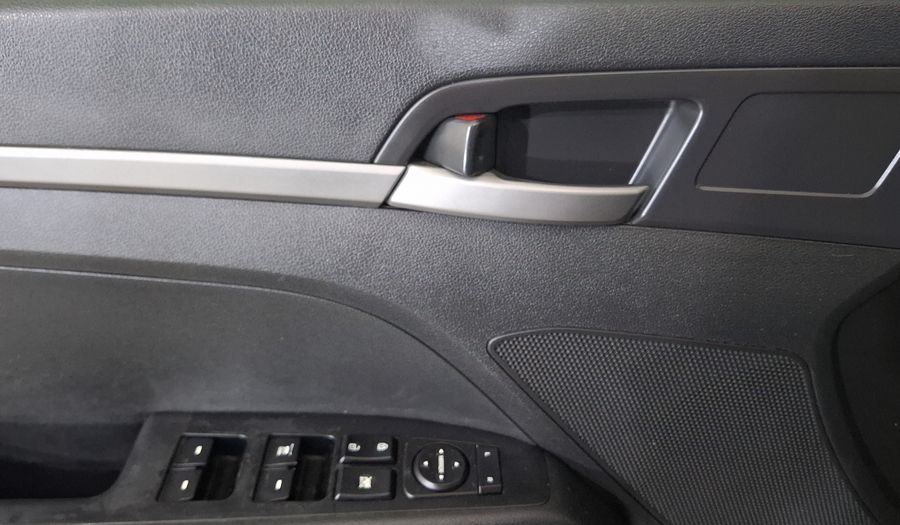Hyundai Elantra 2.0 GLS AT Sedan 2017