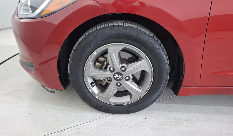 Hyundai Elantra 2.0 GLS AT Sedan 2017