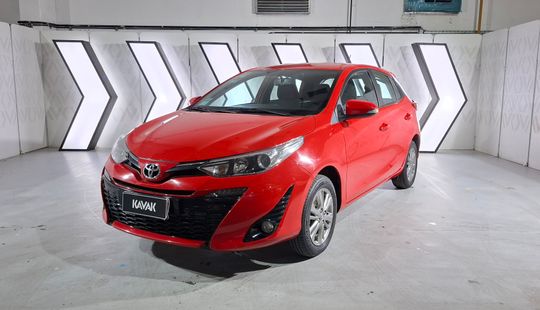 Toyota • Yaris