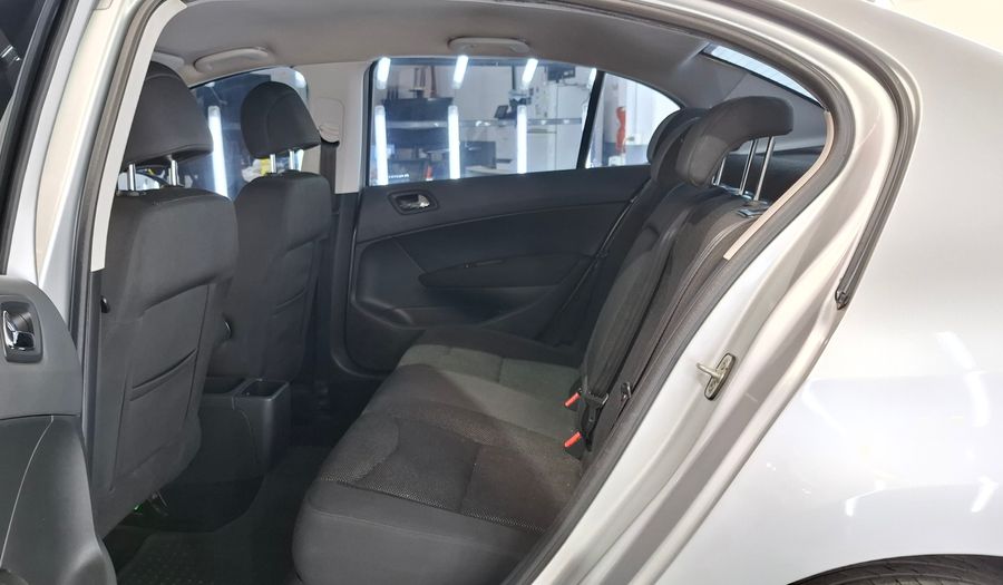 Peugeot 408 2.0 16V ALLURE Sedan 2011