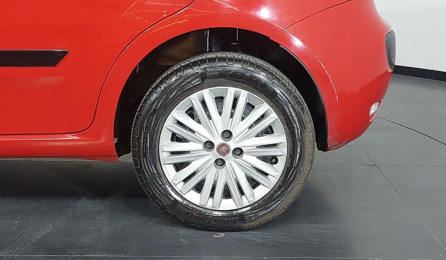 Fiat Punto 1.4 EVO FLEX ATTRACTIVE Hatchback 2014