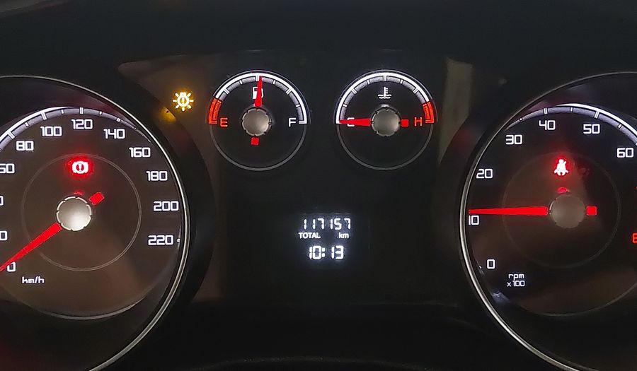 Fiat Punto 1.4 EVO FLEX ATTRACTIVE Hatchback 2014