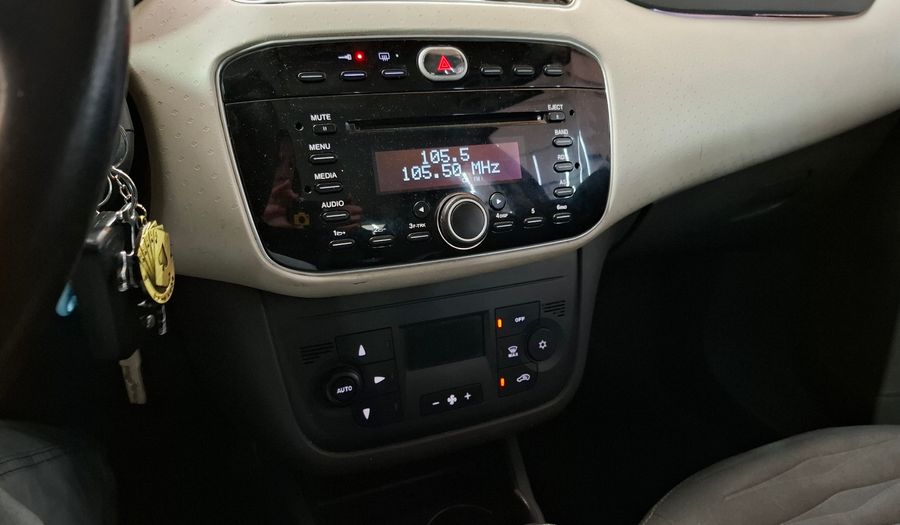 Fiat Punto 1.6 16V ESSENCE 5P Hatchback 2015