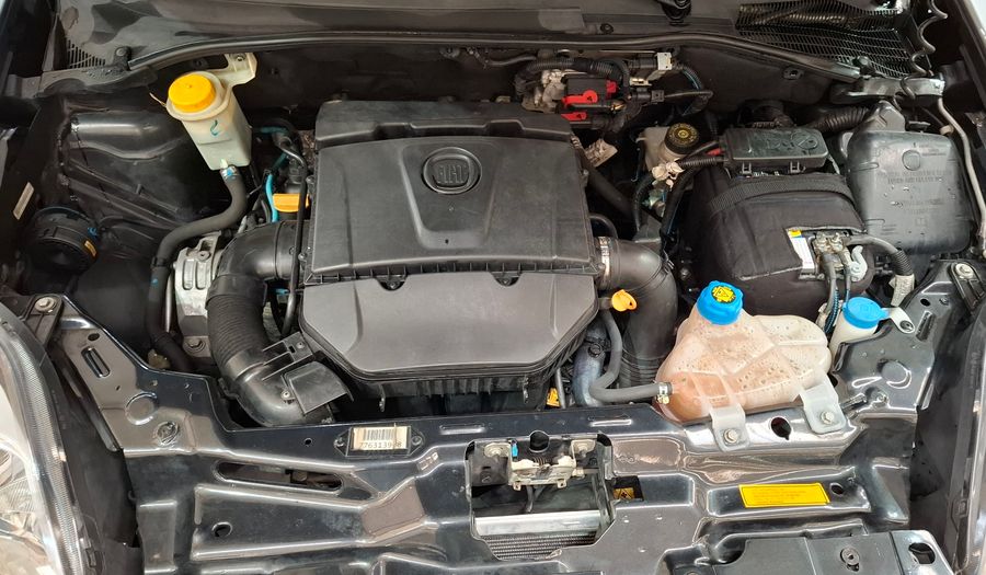 Fiat Punto 1.6 16V ESSENCE 5P Hatchback 2015