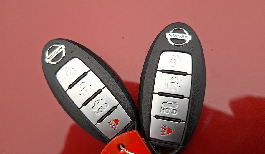 Nissan Versa 1.6 SENSE CVT Sedan 2022