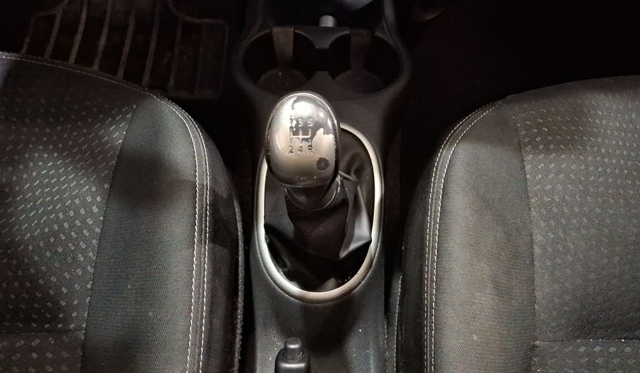 Nissan March 1.6 ADVANCE Hatchback 2021