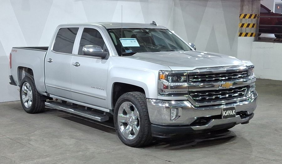 Chevrolet Cheyenne 5.3 2500 CHEYENNE CREW CAB C AT 4WD Pickup 2017