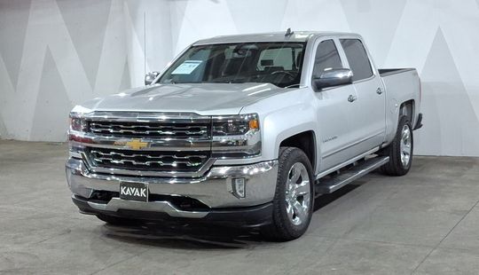 Chevrolet • Cheyenne