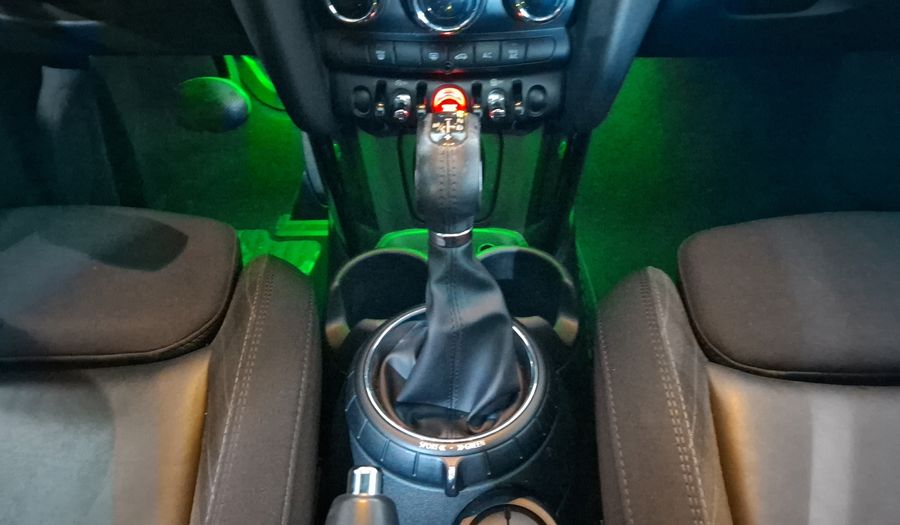 Mini Cooper 1.5 COOPER CHILI AT Hatchback 2017
