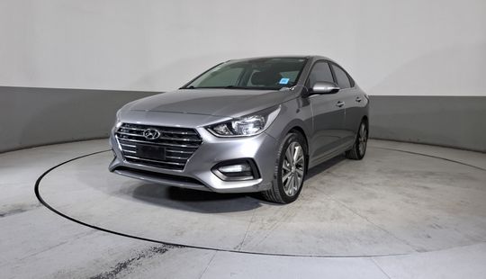 Hyundai • Accent