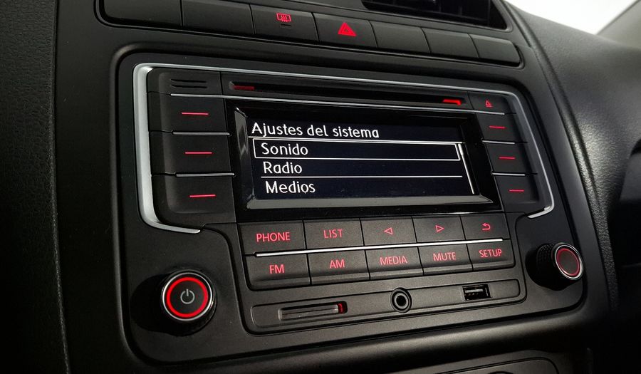 Volkswagen Polo 1.6 STARTLINE Hatchback 2019