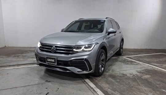 Volkswagen • Tiguan