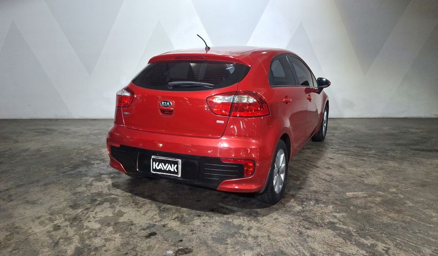 Kia Rio 1.6 EX MT Hatchback 2017