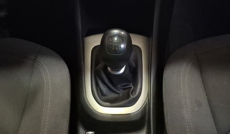 Kia Rio 1.6 EX MT Hatchback 2017