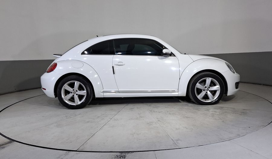 Volkswagen Beetle 2.5 SPORTLINE MT Hatchback 2016