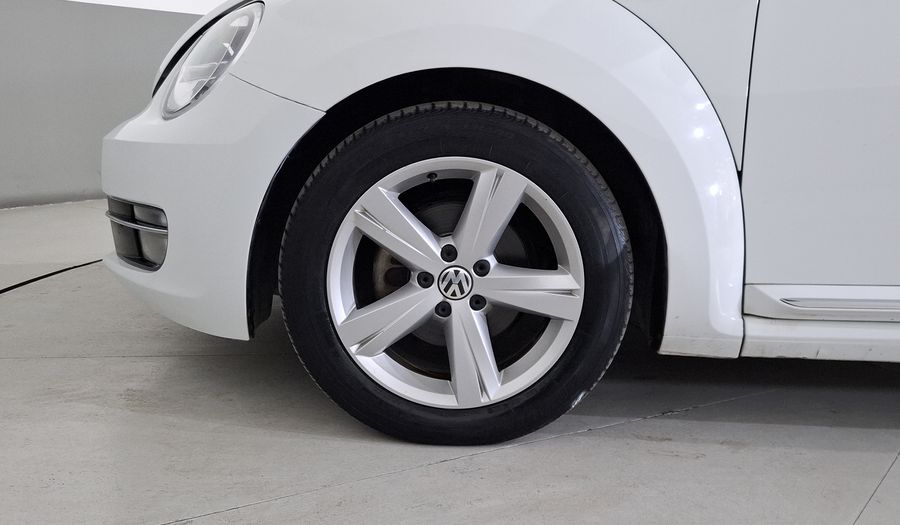 Volkswagen Beetle 2.5 SPORTLINE MT Hatchback 2016