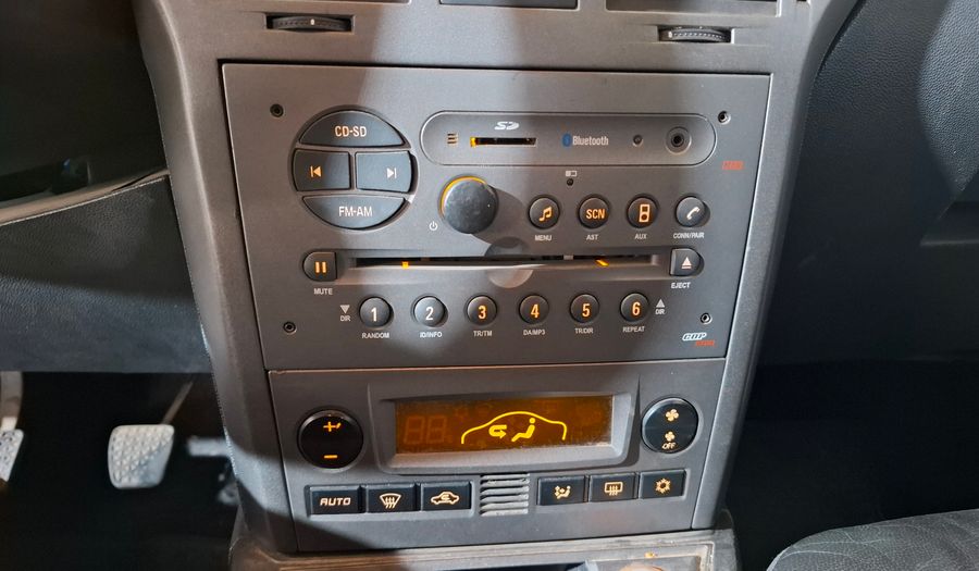 Chevrolet Vectra GT 2.4 CD MT Hatchback 2009
