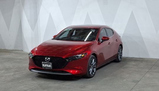 Mazda • Mazda 3