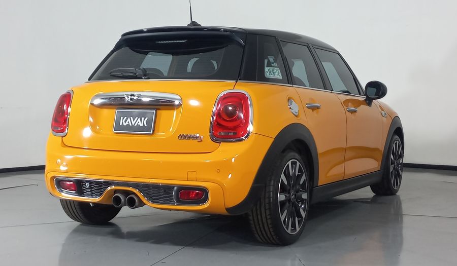 Mini Cooper S 2.0 COOPER HOT CHILI AT Hatchback 2017