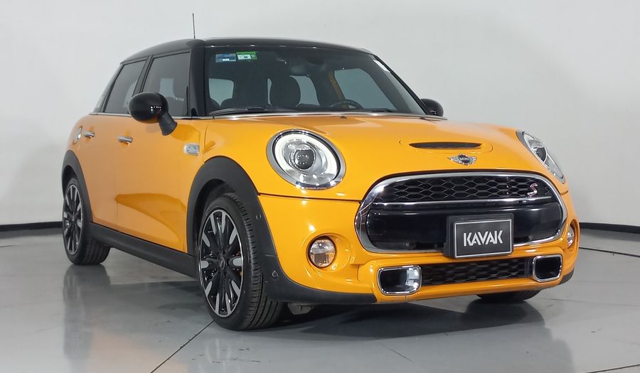 Mini Cooper S 2.0 COOPER HOT CHILI AT Hatchback 2017