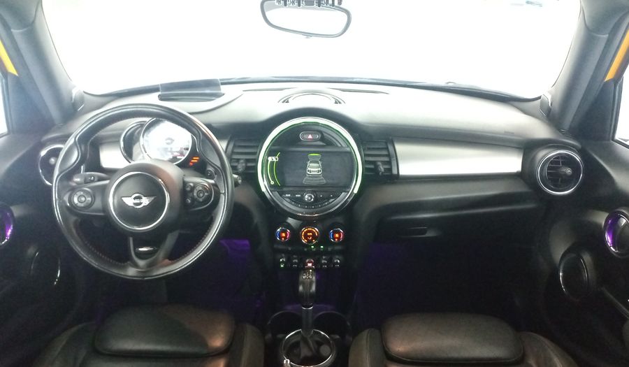 Mini Cooper S 2.0 COOPER HOT CHILI AT Hatchback 2017