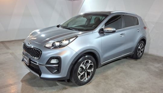 2021 • 45,676 km • Automático