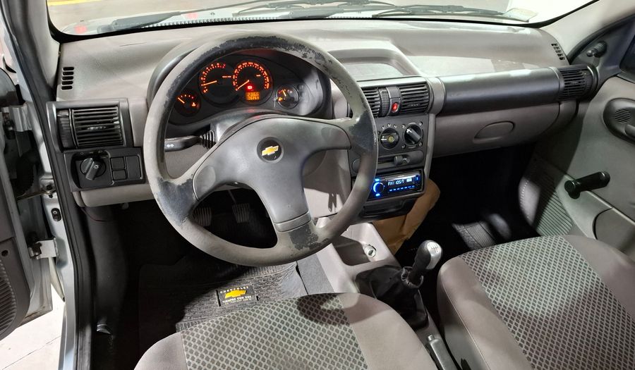 Chevrolet Classic 1.4 LS AA MT Hatchback 2011