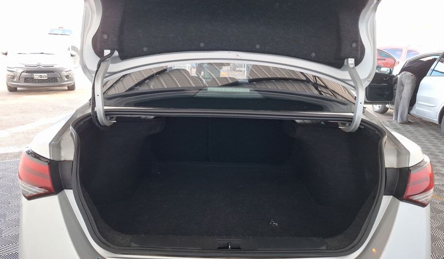 Nissan Sentra 2.0 ADVANCE CVT Sedan 2022