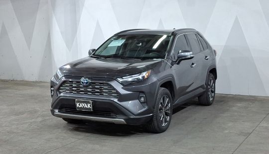 Toyota • RAV4