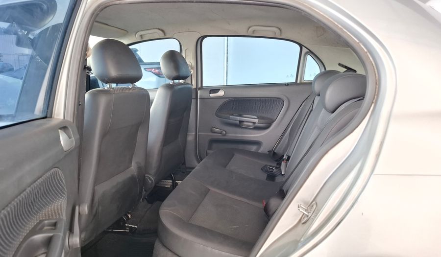 Volkswagen Gol Trend 1.6 TRENDLINE Hatchback 2015