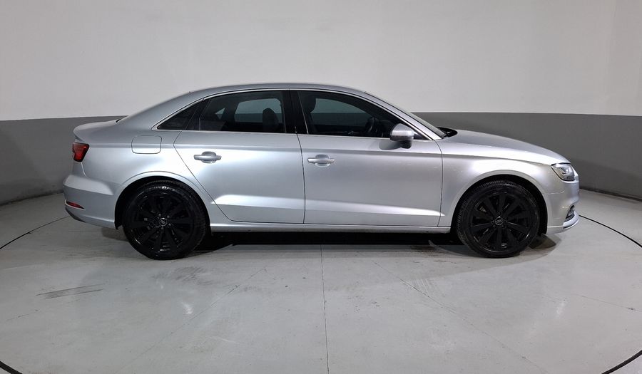 Audi A3 2.0 TFSI SELECT Sedan 2017