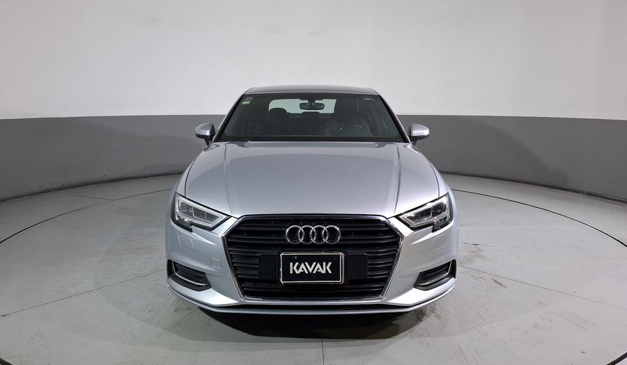 Audi A3 2.0 TFSI SELECT Sedan 2017